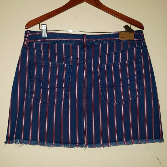 NWOT! American Eagle High Rise Mini Size 14 - Picture 7 of 7